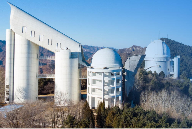 Researchers Chart Distinct Evolutionary Paths of Super-Earths and Mini-Neptunes